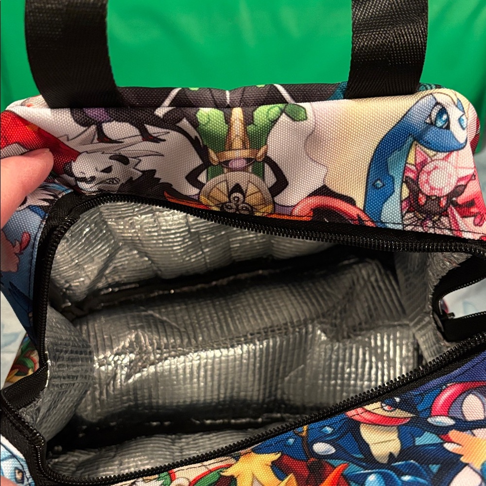Pokémon Print Lunch Bag - Picture 2 of 3